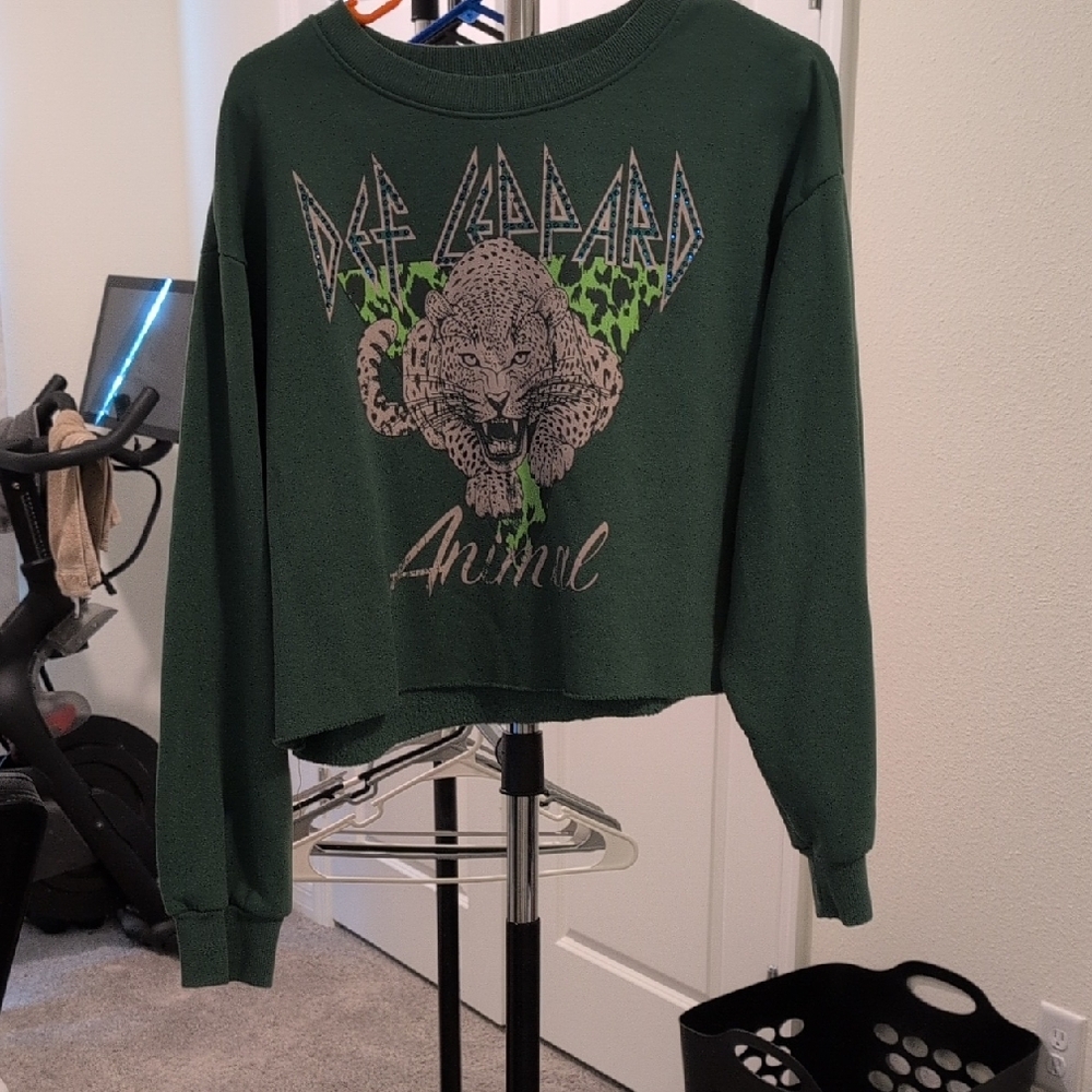 Def Leppard Green Cropped Sweatshirt
